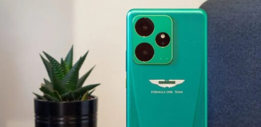 Điện thoại realme GT7 Dream Edition màu xanh lá cây (Ảnh: Internet)