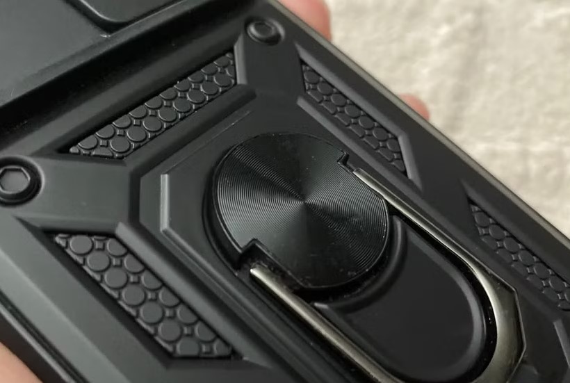 Ốp lưng điện thoại từ tính màu đen (Ảnh: Internet)