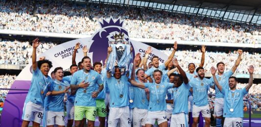 Liverpool, Arsenal từng thất bại trong cuộc đua vô địch vì Man City quá mạnh. Ảnh: Internet