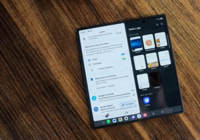 Hiệu ứng chia đôi màn hình của điện thoại Galaxy Z Fold 7 (Ảnh: Internet)