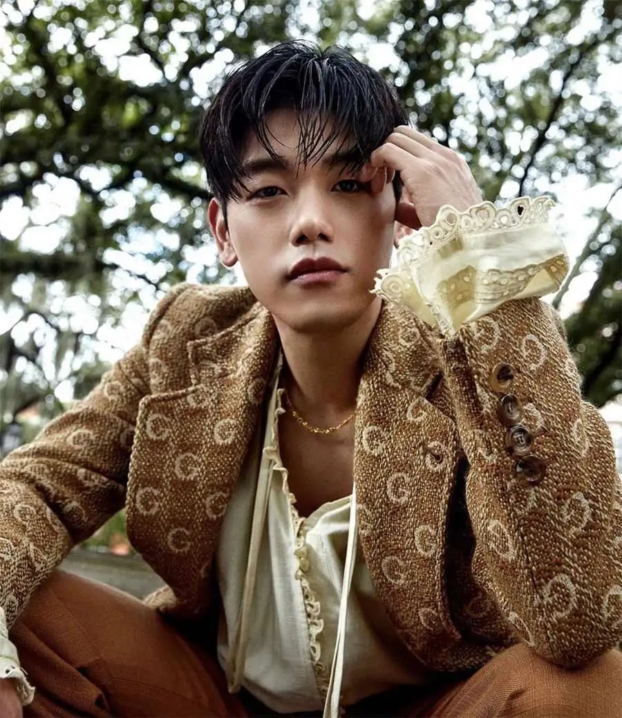 Eric Nam được biết đến không chỉ là ca sĩ solo thành công tại thị trường Hàn Quốc và quốc tế, mà còn là biểu tượng giao thoa văn hóa với hình ảnh gần gũi, đa ngôn ngữ và tích cực trong các hoạt động xã hội (Ảnh: Internet)