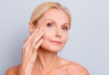 10 thói quen vô tình khiến da bạn lão hóa nhanh hơn