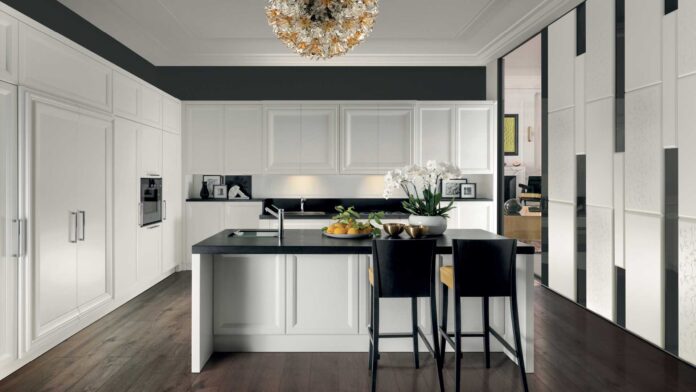 Thiết kế ánh sáng theo lớp với các loại đèn có thể điều chỉnh độ sáng để dễ dàng thay đổi bầu không khí.