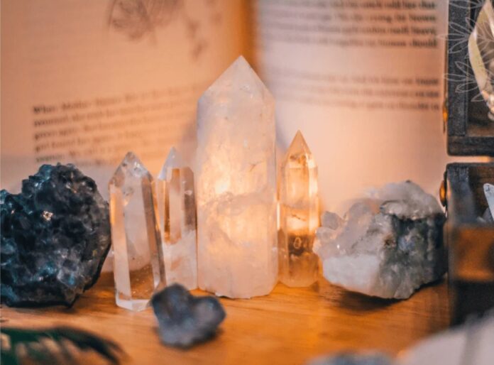 Đá phong thủy bảo vệ là những tinh thể có khả năng bảo vệ con người khỏi năng lượng tiêu cực