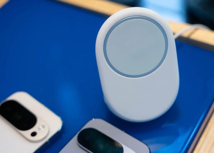 Bộ sạc Pixelsnap kèm chân đế (Ảnh: Internet)