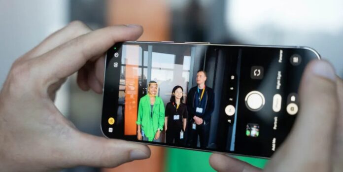 Tính năng Auto Best Take của điện thoại Pixel 10 (Ảnh: Internet) Tính năng Auto Best Take của điện thoại Pixel 10 (Ảnh: Internet)