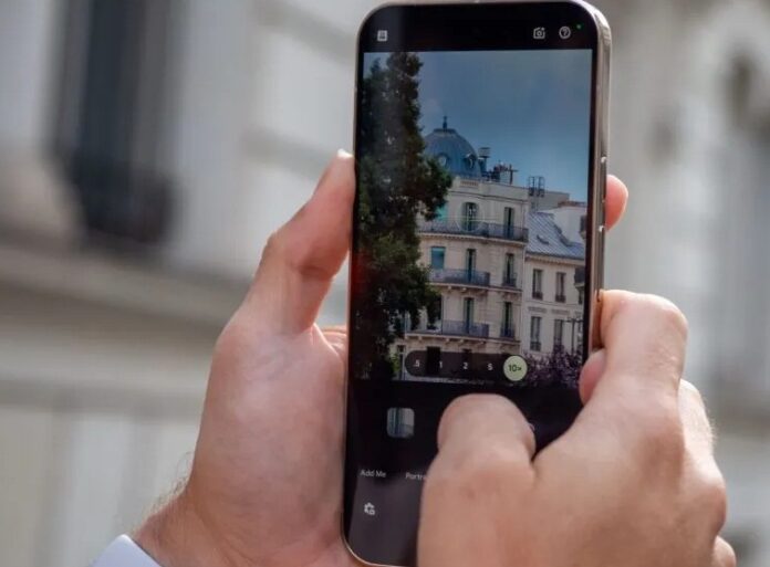 Chụp ảnh zoom 10x trên điện thoại Pixel 10 Pro (Ảnh: Internet) Chụp ảnh zoom 10x trên điện thoại Pixel 10 Pro (Ảnh: Internet)