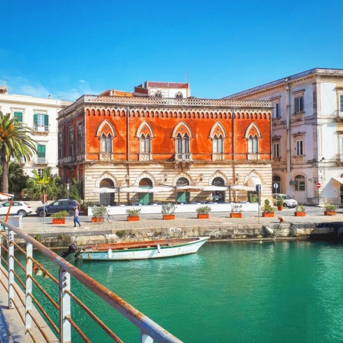 Syracuse từng là một trong những thành phố quan trọng nhất của Hy Lạp cổ đại (Ảnh: Internet)