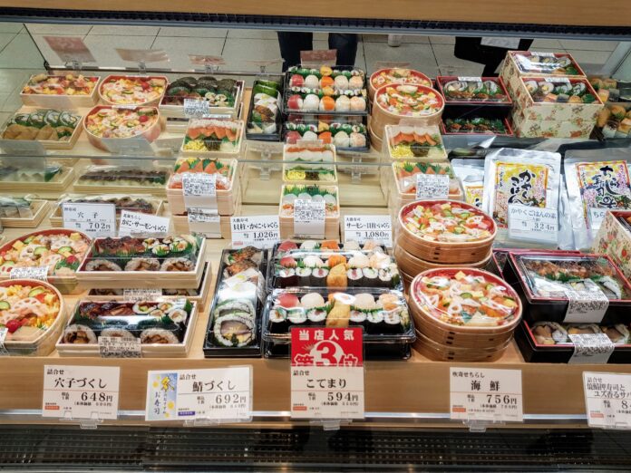 Đồ ăn chế biến sẵn trong siêu thị Nhật (Ảnh: Internet)