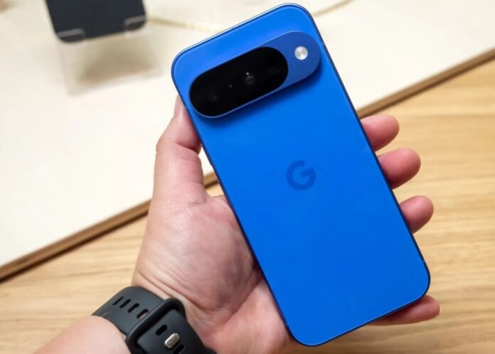 Điện thoại Pixel 10 với mặt lưng màu chàm (Ảnh: Internet) Điện thoại Pixel 10 với mặt lưng màu chàm (Ảnh: Internet)