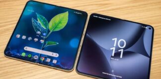 Điện thoại Pixel 10 Pro Fold màu Moonstone so với Pixel 9 Pro Fold màu Porcelain (Ảnh: Internet)