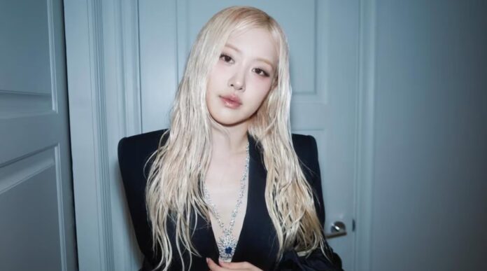 “APT.” nhanh chóng trở thành hiện tượng toàn cầu nhờ vào sự kết hợp độc đáo giữa chất nhạc R&B đặc trưng của Bruno Mars và màu sắc vocal đặc biệt của Rosé (Ảnh: Internet)