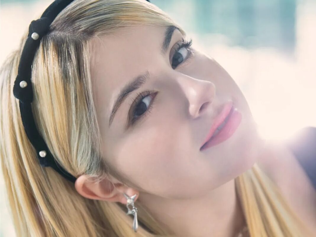 KG là một trong bảy thành viên ra mắt cùng VCHA – nhóm nhạc nữ đa quốc tịch do JYP thành lập vào năm 2023 thông qua chương trình tuyển chọn A2K. Chương trình được phát sóng rộng rãi tại Mỹ và hợp tác sản xuất cùng hãng Republic Records (Ảnh: Internet) KG là một trong bảy thành viên ra mắt cùng VCHA – nhóm nhạc nữ đa quốc tịch do JYP thành lập vào năm 2023 thông qua chương trình tuyển chọn A2K. Chương trình được phát sóng rộng rãi tại Mỹ và hợp tác sản xuất cùng hãng Republic Records (Ảnh: Internet)