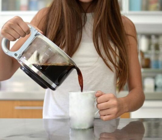 7 dấu hiệu cho thấy bạn đang tiêu thụ quá nhiều caffeine