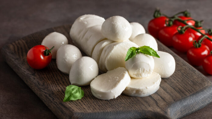Phô mai mozzarella