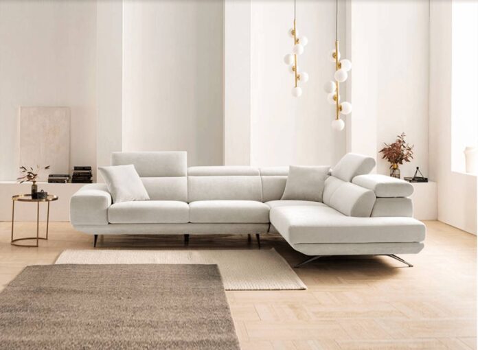 Một trong những cách nhanh nhất để “nâng hạng” sofa chính là phối gối