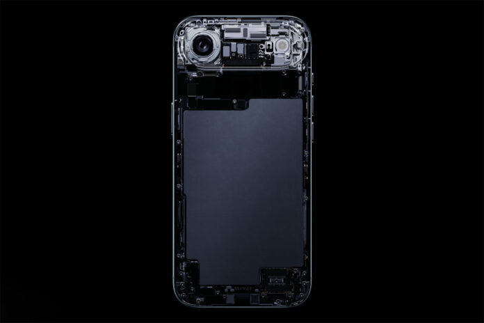 iPhone 17 Air với viên pin chiếm toàn bộ diện tích mặt lưng (Ảnh: Internet) iPhone 17 Air với viên pin chiếm toàn bộ diện tích mặt lưng (Ảnh: Internet)