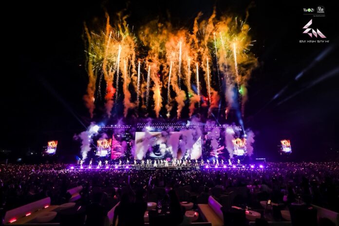 Bữa tiệc âm nhạc hoành tráng tại concert day 1 (nguồn: internet)