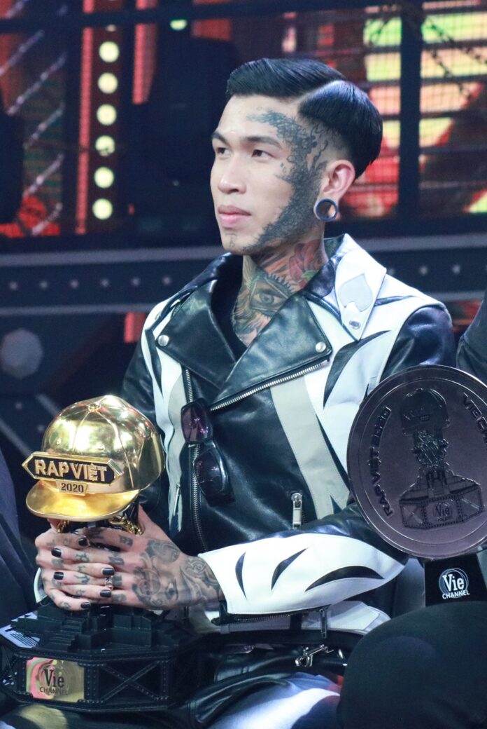 Hình ảnh rapper Dế Choắt – quán quân Rap Việt mùa 1