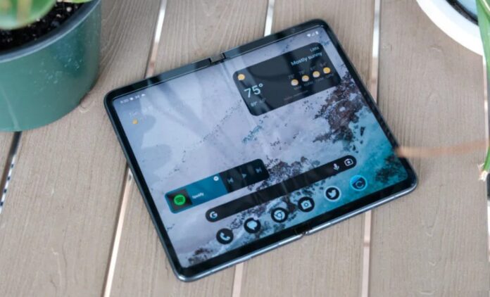 Điện thoại màn hình gập Pixel Fold của Google (Ảnh: Internet) Điện thoại màn hình gập Pixel Fold của Google (Ảnh: Internet)