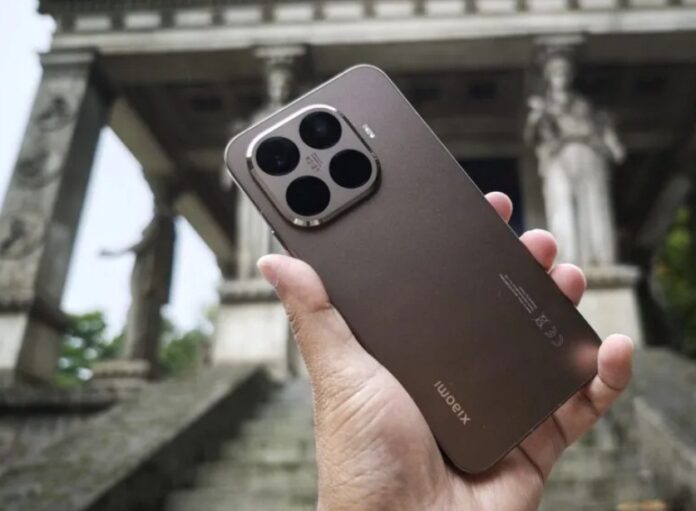 Mặt sau của Xiaomi 15T Pro (Ảnh: Internet) Mặt sau của Xiaomi 15T Pro (Ảnh: Internet)