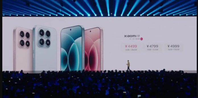 Giá của điện thoại Xiaomi 17 được giới thiệu trên sân khấu (Ảnh: Internet)