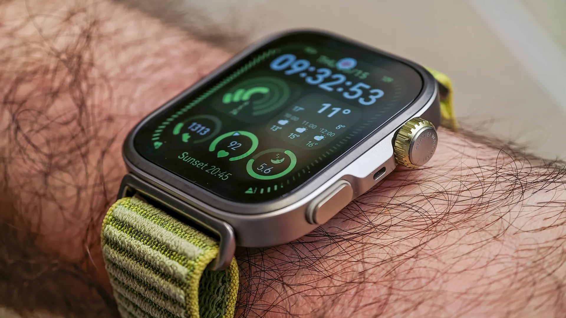 Huawei Watch Fit 4 Pro (Ảnh: Internet)