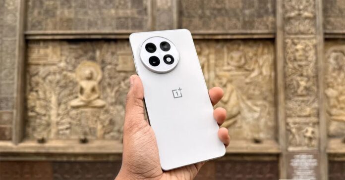 OnePlus 13R (Ảnh: Internet) OnePlus 13R (Ảnh: Internet)