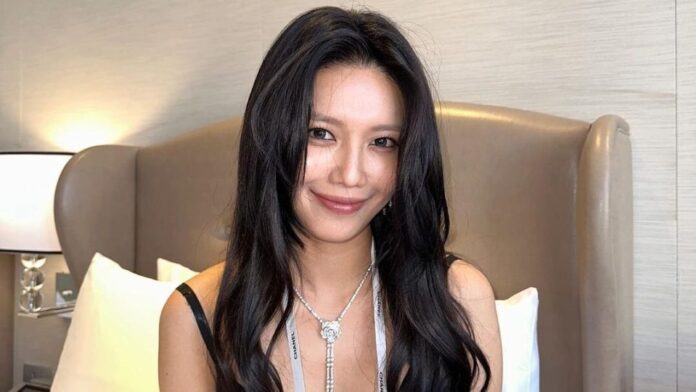 Thói quen giản dị nhưng đầy cảm động giúp Jung Kyungho và Sooyoung giữ vững tình yêu suốt 13 năm cảm động Jung Kyungho K-pop Sooyoung thói quen tình yêu