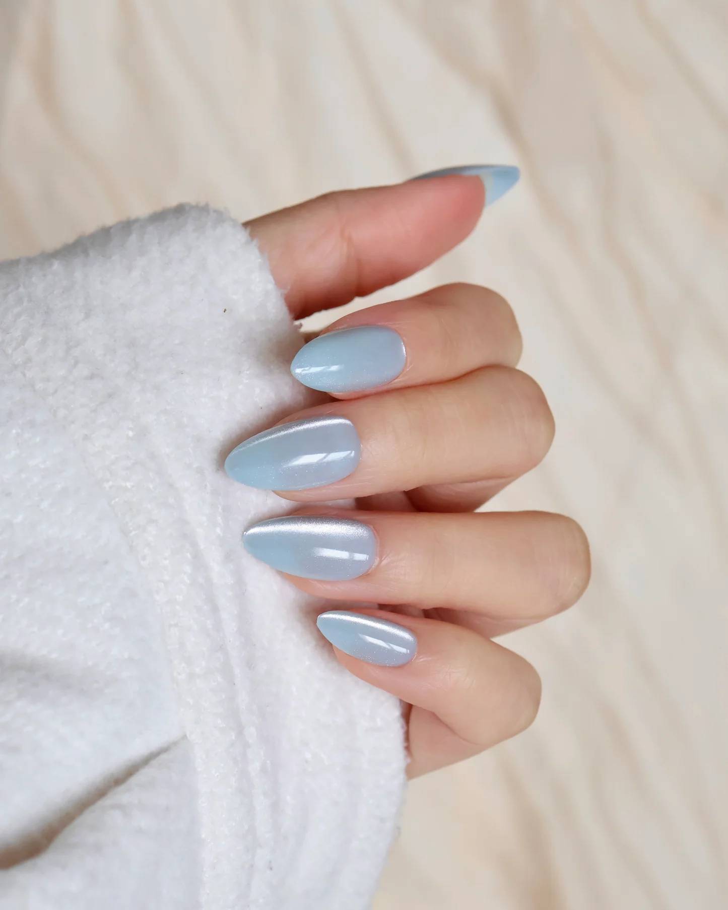 Xanh nhạt Xanh nhạt