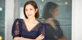 Nữ diễn viên Yoo Ho-jung trở lại màn ảnh nhỏ sau 10 năm với phim cuối tuần của KBS Nữ diễn viên Yoo Ho-jung trở lại màn ảnh nhỏ sau 10 năm với phim cuối tuần của KBS