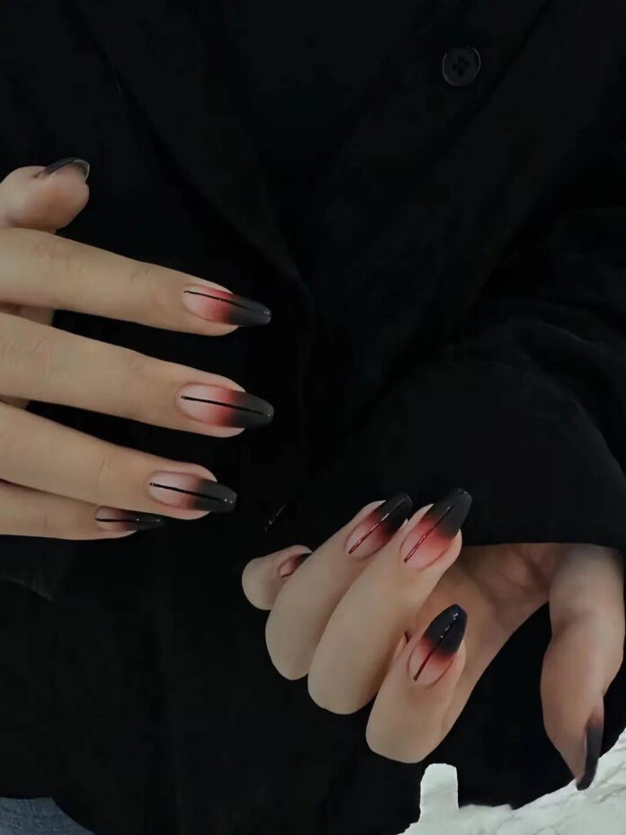 Mẫu nail Halloween đẹp "sang chảnh" quyến rũ (Ảnh: Internet)