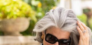 7 phụ kiện thanh lịch giúp phụ nữ trên 50 tuổi tỏa sáng một cách tinh tế và sang trọng