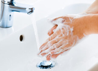 Rửa tay ngay sau khi chạm vào 10 thứ này vì sức khỏe của chính bạn