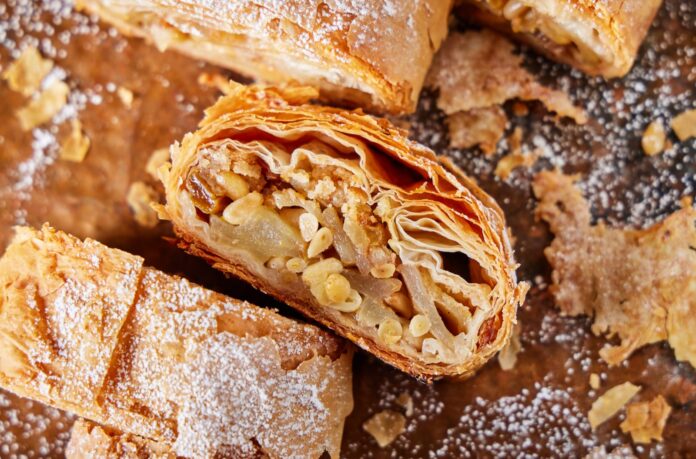 Apple strudel (Ảnh: Internet)