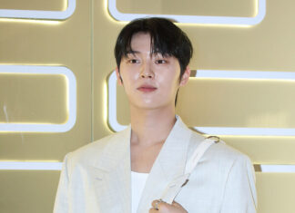 Choi Hyun-wook gửi thư xin lỗi sau sự cố ném bóng gây tranh cãi tại sân vận động Choi Hyun-wook gửi thư xin lỗi sau sự cố ném bóng gây tranh cãi tại sân vận động (Ảnh: Internet)