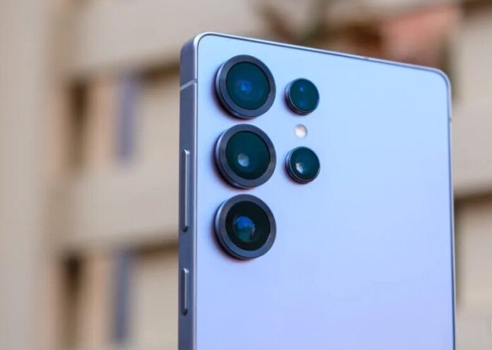 Camera sau của điện thoại Galaxy S25 Ultra (Ảnh: Internet) Camera sau của điện thoại Galaxy S25 Ultra (Ảnh: Internet)