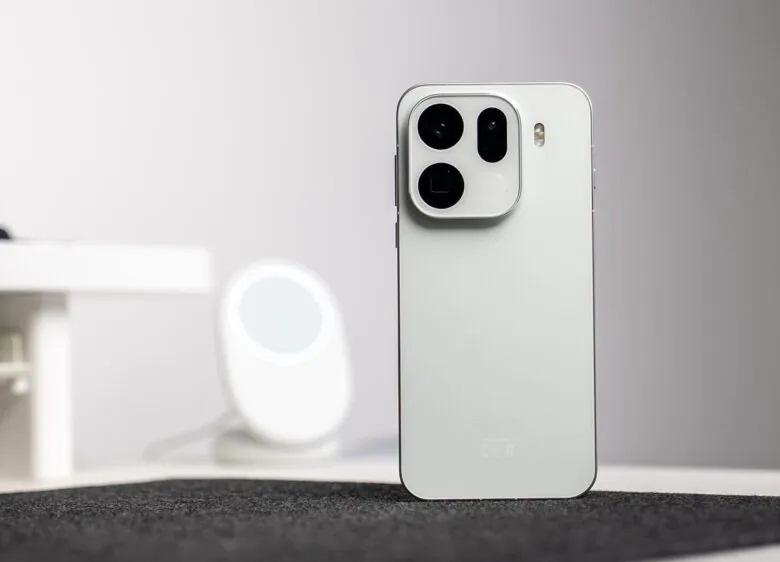 Điện thoại OPPO Find X9 Pro (Ảnh: Internet) Điện thoại OPPO Find X9 Pro (Ảnh: Internet)