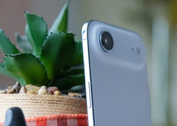 Độ dày cụm camera của iPhone Air (Ảnh: Internet)