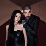 “Eyes Closed” của Jisoo và Zayn ra mắt ở vị trí số 1 trên bảng xếp hạng iTunes toàn cầu MV “Eyes Closed” được đạo diễn bởi nhóm sáng tạo từng thực hiện sản phẩm cho Doja Cat và The Weeknd, mang đậm tính điện ảnh và biểu tượng, đánh dấu bước chuyển mình rõ nét của Jisoo trong cách kể chuyện bằng hình ảnh (Ảnh: Internet)