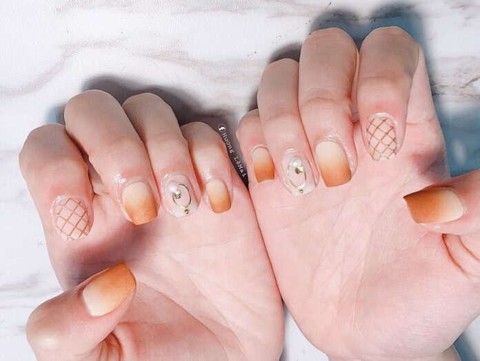 [Fall nails] 300+ mẫu nail tay đẹp cho mùa thu dịu dàng, thơ mộng ấm áp dịu dàng fall nails mẫu nail đẹp Mùa thu nail gấm nail mắt mèo nail mùa thu nail tay đẹp thanh lịch thơ mộng