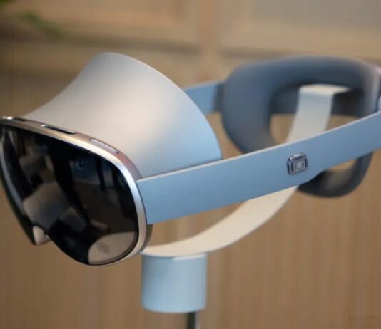 Kính thực tế ảo Galaxy XR của Samsung chính thức ra mắt với mức giá khủng Kính thực tế ảo Galaxy XR của Samsung (Ảnh: Internet)