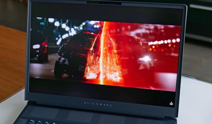 Laptop Alienware 16 Area-51 có màn hình LCD kích thước 16 inch độ phân giải 2.560 x 1.600 với độ sáng 500 nits và tần số quét 240Hz (Ảnh: Internet) Laptop Alienware 16 Area-51 có màn hình LCD kích thước 16 inch độ phân giải 2.560 x 1.600 với độ sáng 500 nits và tần số quét 240Hz (Ảnh: Internet)