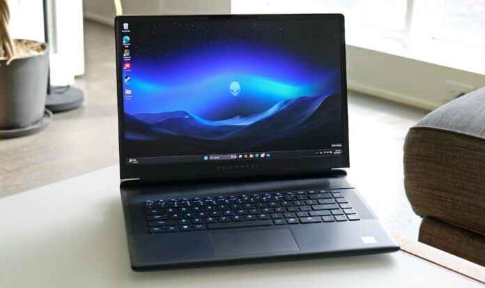 Laptop Alienware 16 Area-51 (Ảnh: Internet) Laptop Alienware 16 Area-51 (Ảnh: Internet)