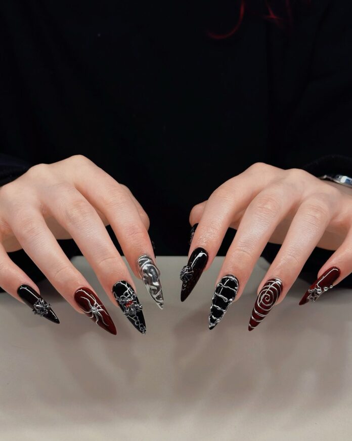 Mẫu nail Halloween đẹp "sang chảnh" quyến rũ (Ảnh: Internet)