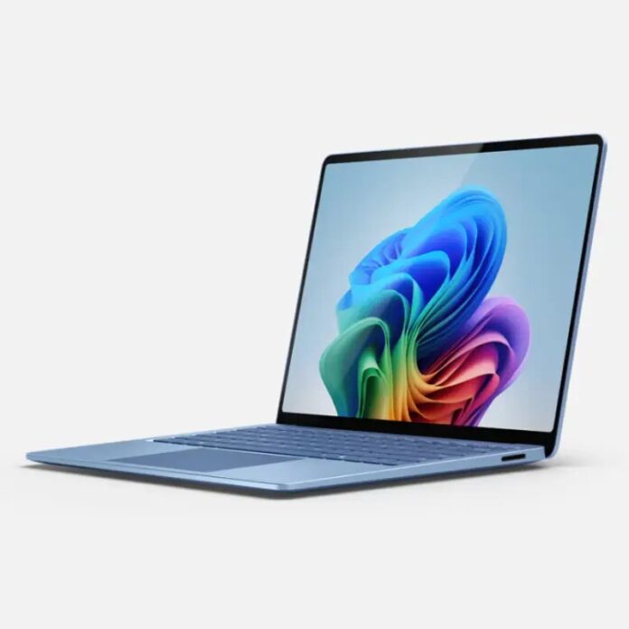 Surface Laptop 13,8 inch (Ảnh: Internet)