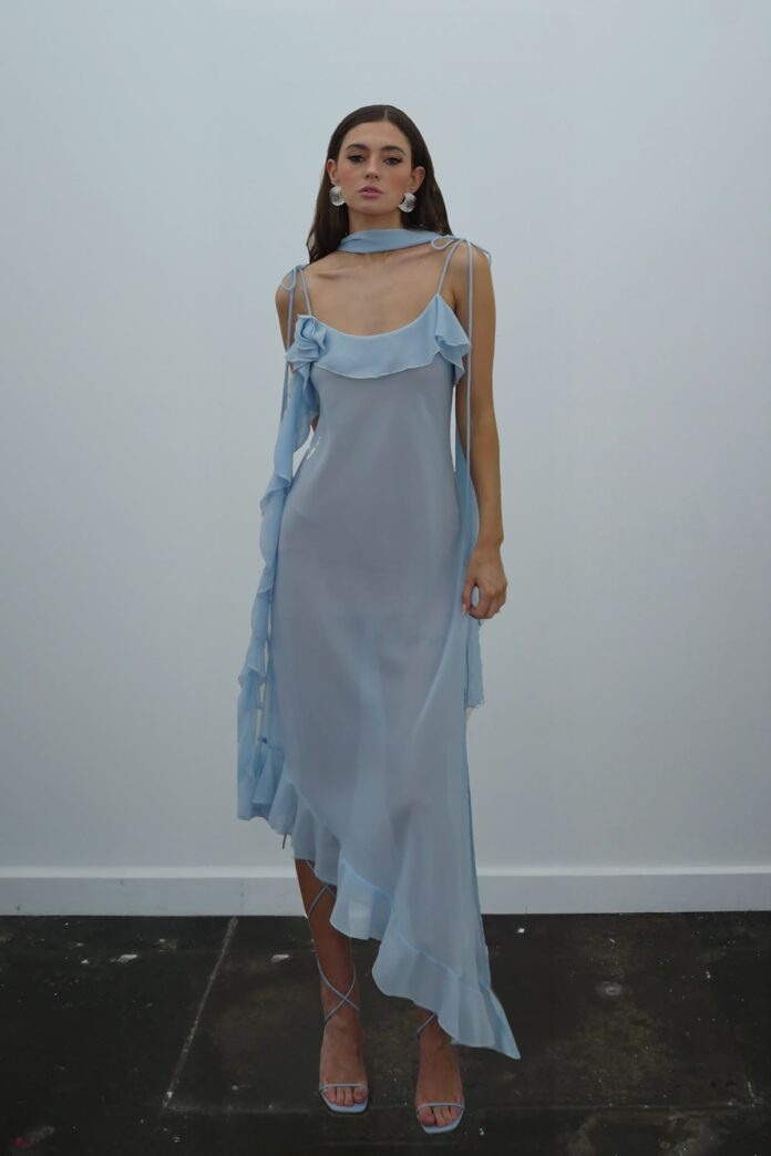 Váy suông form rũ ấn tượng