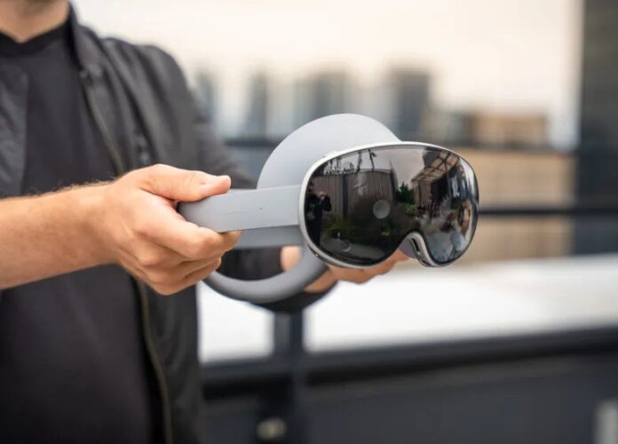 Kính thực tế ảo Galaxy XR của Samsung (Ảnh: Internet) Kính thực tế ảo Galaxy XR của Samsung (Ảnh: Internet)