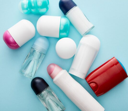 Phân tích 5 loại sản phẩm khử mùi dưới cánh tay phổ biến – từ dạng lăn đến dạng xịt