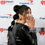 EJAE - Ca sĩ kiêm nhạc sĩ người Hàn Quốc, từng viết nhạc cho nhiều nhóm K-pop nổi tiếng như Red Velvet, TWICE, aespa. Trong “K-Pop Demon Hunters”, cô đảm nhận vai trò nhà sản xuất giọng hát, đồng sáng tác nhạc phim và là giọng ca thể hiện nhân vật chính Rumi – được coi là bước ngoặt trong sự nghiệp sáng tác và biểu diễn của cô (Ảnh: Internet)